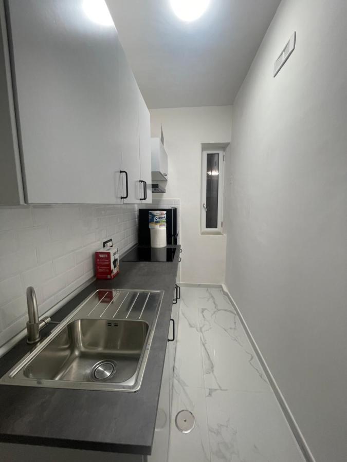 Cesi 13 Apartment Naples Luaran gambar